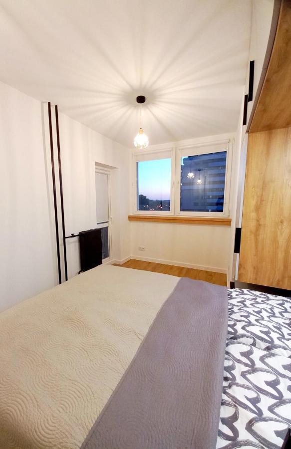 Neoapartments Lotnicza วรอตซวาฟ ภายนอก รูปภาพ