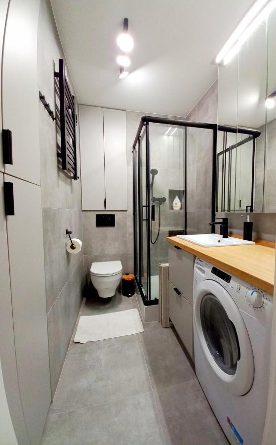 Neoapartments Lotnicza วรอตซวาฟ ภายนอก รูปภาพ