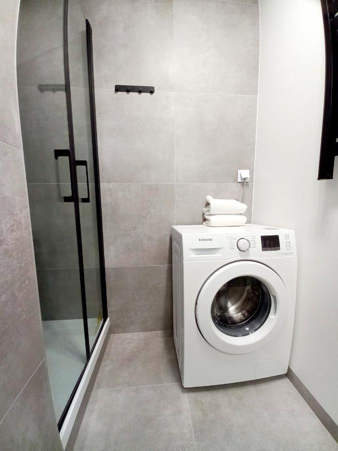 Neoapartments Lotnicza วรอตซวาฟ ภายนอก รูปภาพ