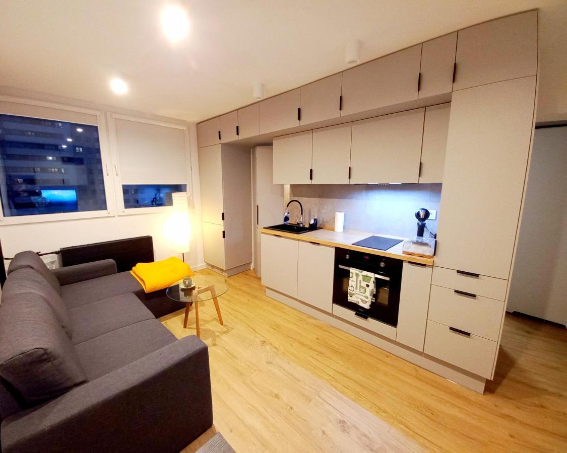Neoapartments Lotnicza วรอตซวาฟ ภายนอก รูปภาพ