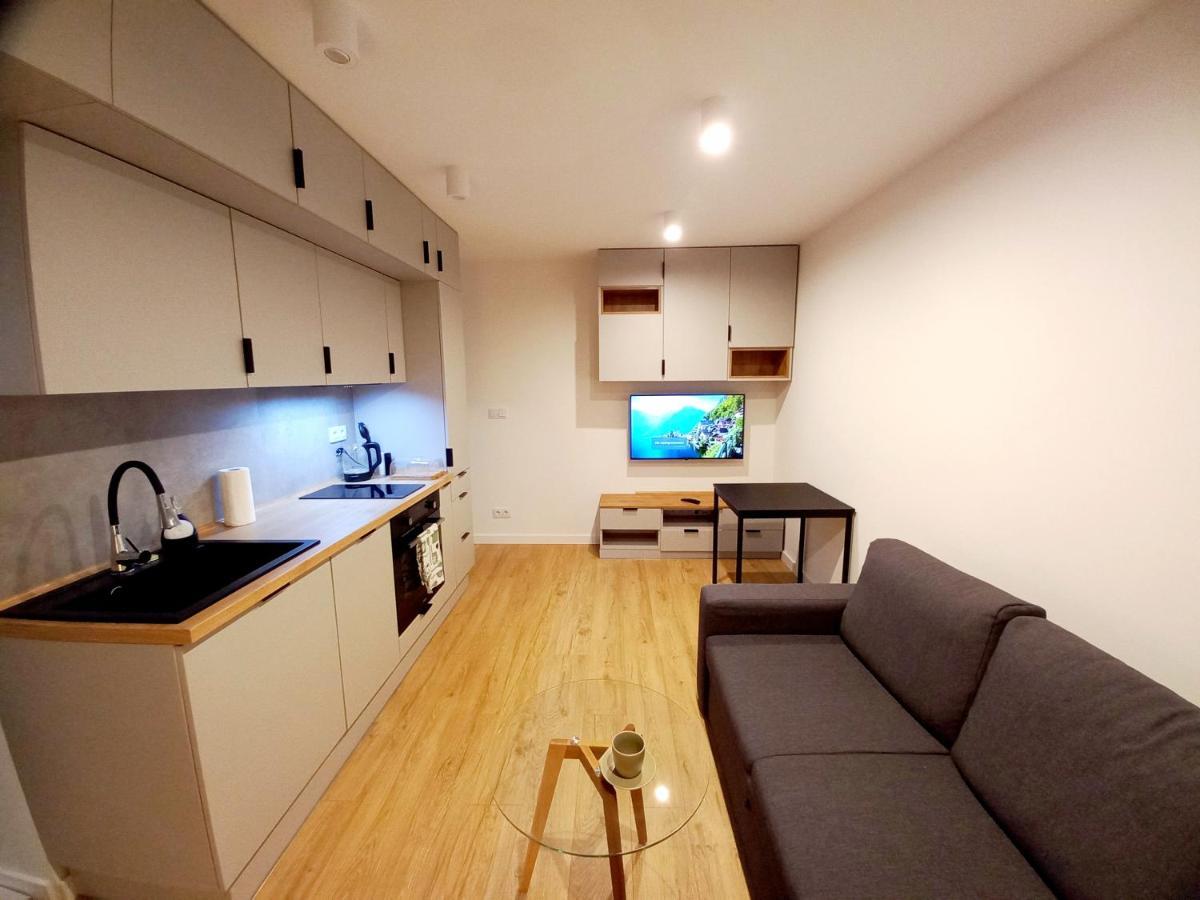 Neoapartments Lotnicza วรอตซวาฟ ภายนอก รูปภาพ